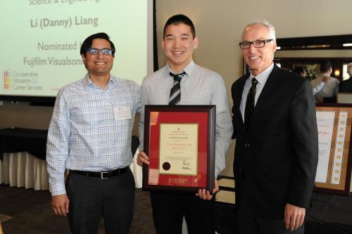 Li (Danny) Liang accepting his award